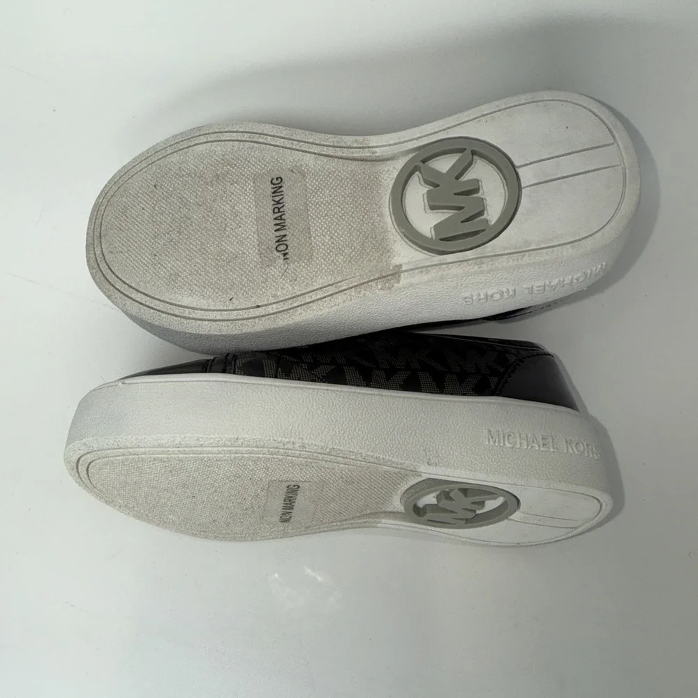 Michael Kors Ivy Dee T Kid's Shoes MK Logo Print‎ Size 7